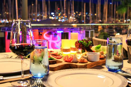 Marina Yacht Club Restaurant